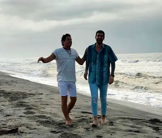 El espaol Melendi y el colombiano Carlos Vives harn una cancin juntos.
